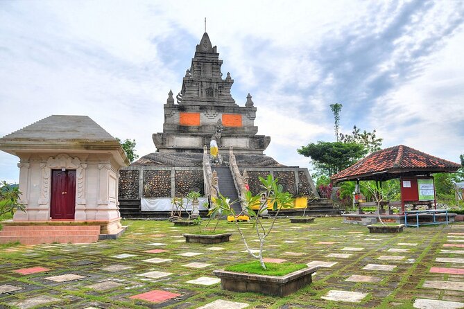 PRIVATE: Batam day tour with Ferry, 2-hour Massage and Lunch from Singapore - Pura Agung Amerta Bhuana and Batam’s Hindu connection