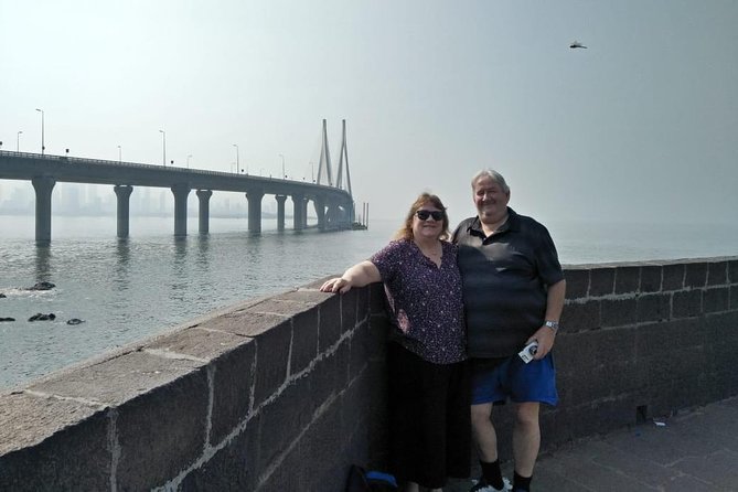Private Full-Day Sightseeing Tour of Mumbai with Ferry ride - Colaba Causeway gives the day local energy