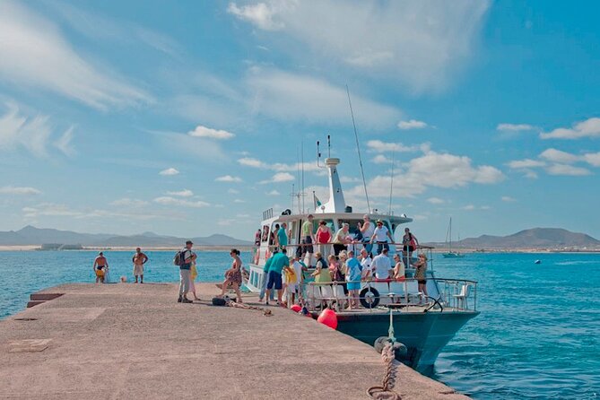 Return Ferry to Lobos Island from Corralejo, Fuerteventura - La Concha and El Puertito: two easy first stops