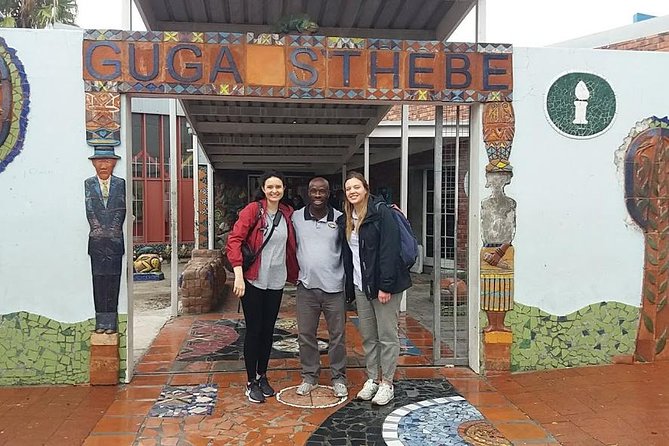 Robben Island Nelson Mandela's Prison Museum + Township Tour incl Ferry Tickets - An African lunch in Cape Town