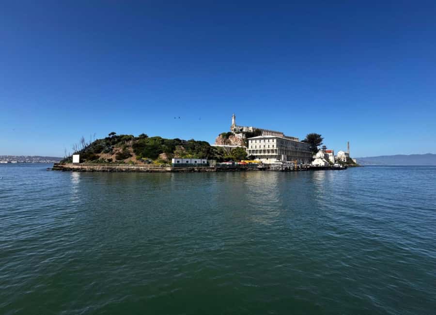 San Francisco: Alcatraz Ticket, Ferry, & Self-Guided App - Starting at Pier 33 and crossing the bay