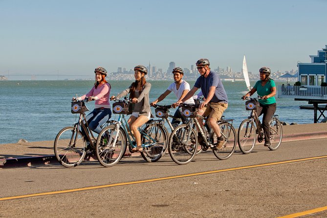 San Francisco Golden Gate To Sausalito Bike Tour - Crossing the Golden Gate Bridge by bicycle