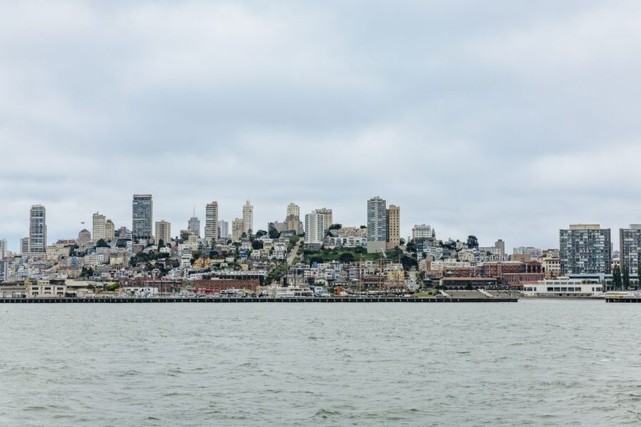 San Francisco: Muir Woods & Sausalito Tour with Ferry Option - Guides, driving, and the comfort of the bus