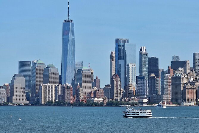 Statue of Liberty Ellis Island with Pre-Ferry Tour - Guided tour or audio tour?