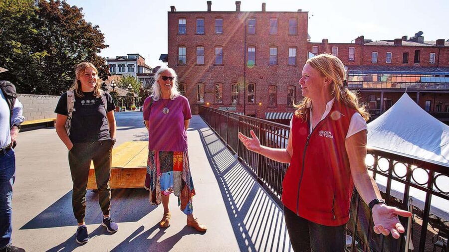 Victoria Bites and Sights Tour with Food, Drinks and Ferry - A Modern Brewery, Market Square, and Local Drinks
