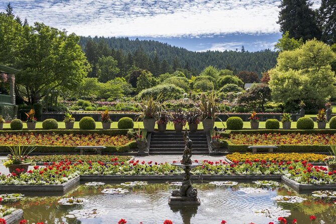 Victoria & Butchart Gardens Tour with Gulf Island Ferry - The 8:00 a.m. meeting in downtown Vancouver