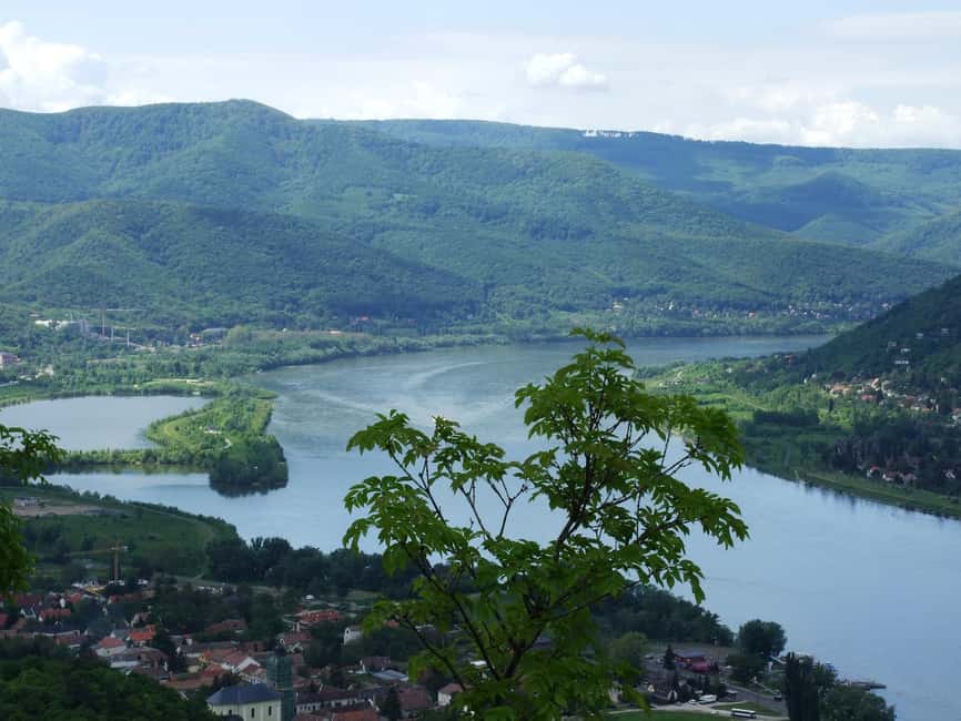 Visegrád Hike & Castle Tour with Ferry from Budapest - Key points before you book