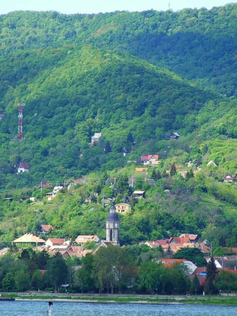 Visegrád Hike & Castle Tour with Ferry from Budapest - Entering Visegrád Fortress