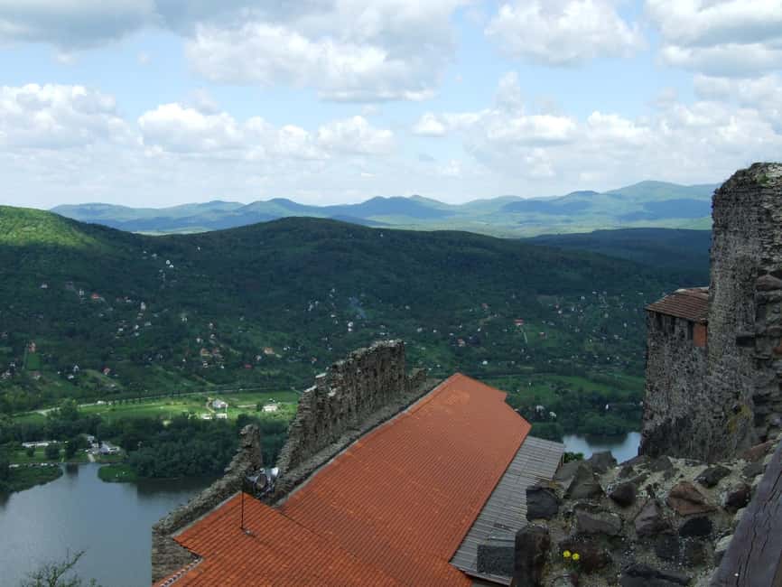 Visegrád Hike & Castle Tour with Ferry from Budapest - Returning by foot, ferry, and train