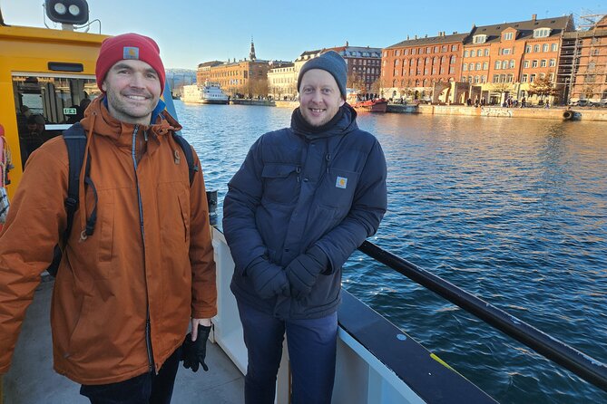 Walk & Canal Tour: Copenhagen Highlights + Changing of the Guards - Christiansborg and the Black Diamond waterfront