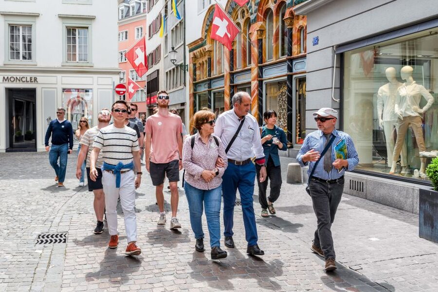 Zurich: City Highlights Tour by Bus, Cable Car, and Ferry - Starting near Zurich HB